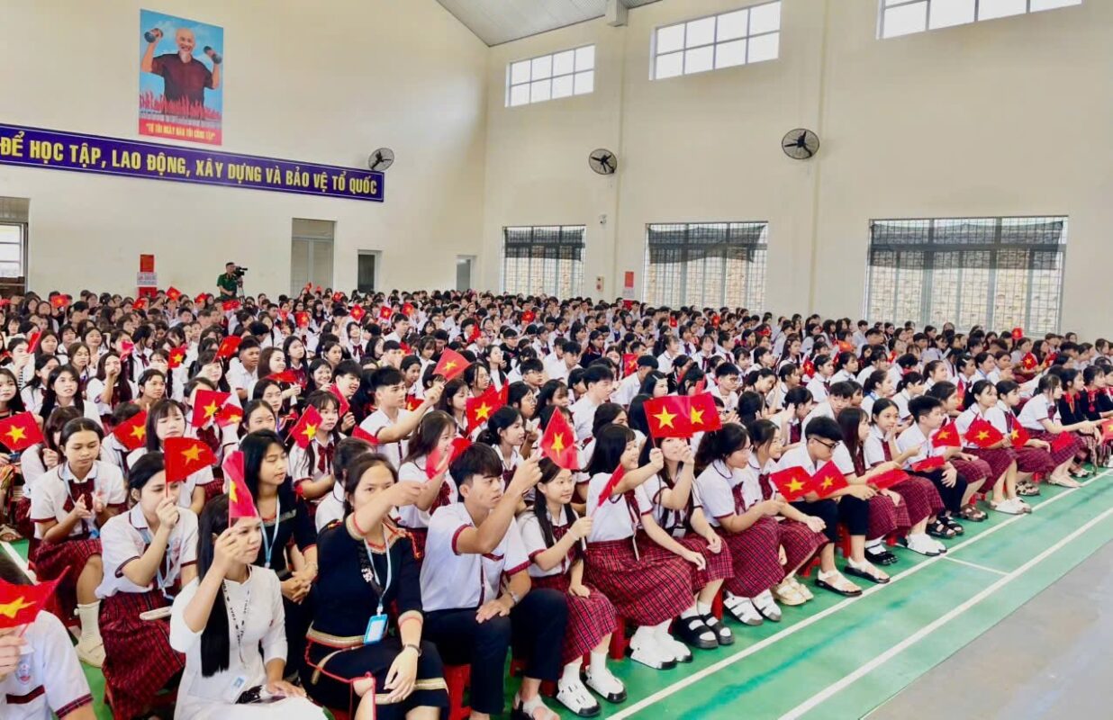Đồng Hành Cùng Học Sinh Vùng Cao Đắk Lắk Trên Hành Trình Học Tập 2026 Đồng Hành Cùng Học Sinh Vùng Cao Đắk Lắk Trên Hành Trình Học Tập 2026